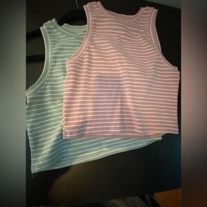 Crop top sleeveless shirts (set of 2) Size Large